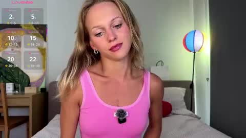 Snapshot of tendercrush chatting on 07-13-26, 05:32 Ellis online show from 07-13-26, 05:32