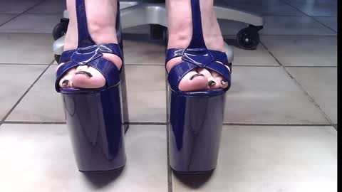 teninchheels online show from 01-31-25, 09:16