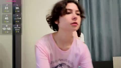Snapshot of tenishal0ve chatting on 04-11-26, 03:11 Wanessa online show from 04-11-26, 03:11