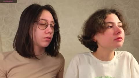 Snapshot of tenishal0ve chatting on 05-17-26, 03:04 Wanessa online show from 05-17-26, 03:04