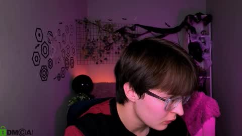 Snapshot of teo_wilson chatting on 10-30-25, 02:18 teo_wilson online show from 10-30-25, 02:18