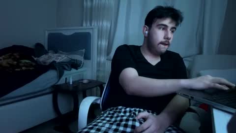 Snapshot of teowoody chatting on 03-04-26, 01:44 Teo online show from 03-04-26, 01:44