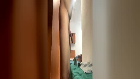 Snapshot of tereee12 chatting on 07-03-26, 12:11 Luis online show from 07-03-26, 12:11