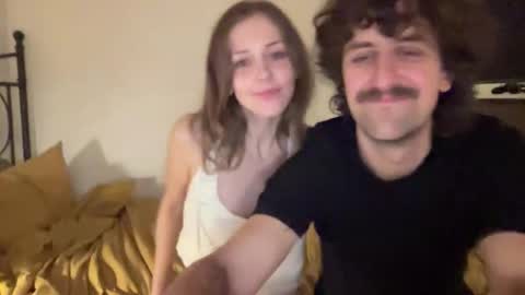 Snapshot of terry_and_elanor chatting on 10-29-25, 01:41 terry and elanor online show from 10-29-25, 01:41