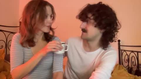 Snapshot of terry_and_elanor chatting on 11-27-25, 01:51 terry and elanor online show from 11-27-25, 01:51