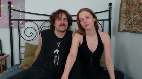 Snapshot of terry_and_elanor chatting on 01-17-26, 01:54 terry and elanor online show from 01-17-26, 01:54