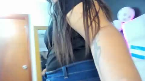 Snapshot of tessa_sinclaire chatting on 06-26-26, 08:35 TERESA online show from 06-26-26, 08:35