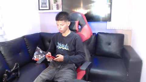 Snapshot of tessachains chatting on 01-08-26, 03:20 tessachains online show from 01-08-26, 03:20