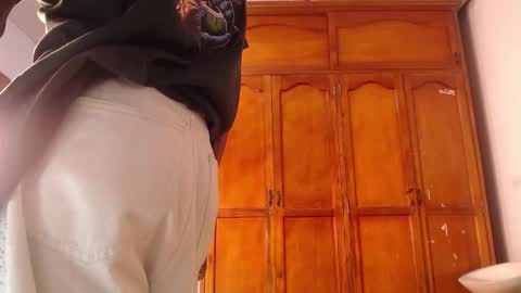 Snapshot of tessachains chatting on 02-14-26, 11:23 tessachains online show from 02-14-26, 11:23