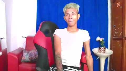 Snapshot of tessachains chatting on 02-24-26, 09:35 tessachains online show from 02-24-26, 09:35