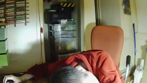 Snapshot of tetuo2 chatting on 03-10-25, 04:49 tetuo2 online show from 03-10-25, 04:49