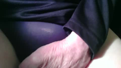 Snapshot of texan2020 chatting on 02-21-25, 06:04 texan2020 online show from 02-21-25, 06:04