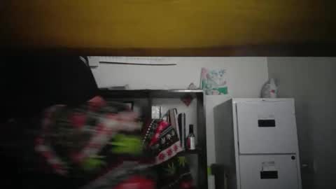 Snapshot of texasmade6303 chatting on 11-11-25, 11:32 texasmade6303 online show from 11-11-25, 11:32