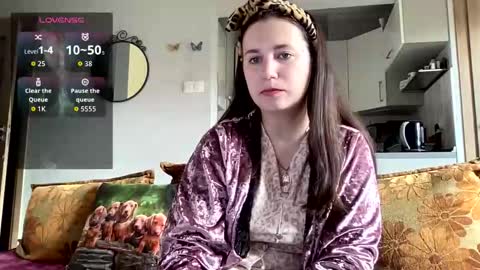 Teylor online show from 10-23-25, 11:20