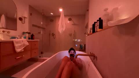 babygirlmami online show from 02-25-26, 09:30