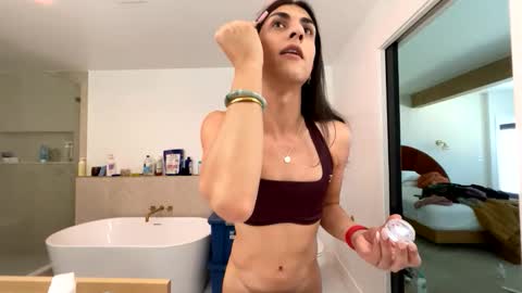 babygirlmami online show from 04-24-26, 07:49