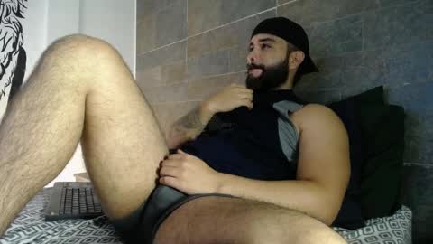 th1ago828986 online show from 04-11-26, 02:49