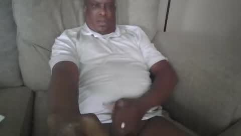 Snapshot of thadax197 chatting on 06-12-26, 10:52 thadax197 online show from 06-12-26, 10:52