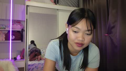 Snapshot of thailand4you chatting on 12-26-24, 02:48 AbbieThai  online show from 12-26-24, 02:48