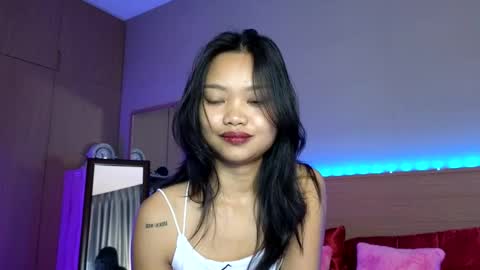 Snapshot of thailand4you chatting on 10-13-25, 03:34 AbbieThai  online show from 10-13-25, 03:34