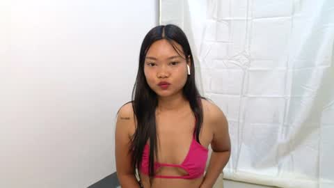 Snapshot of thailand4you chatting on 06-16-26, 02:30 AbbieThai online show from 06-16-26, 02:30