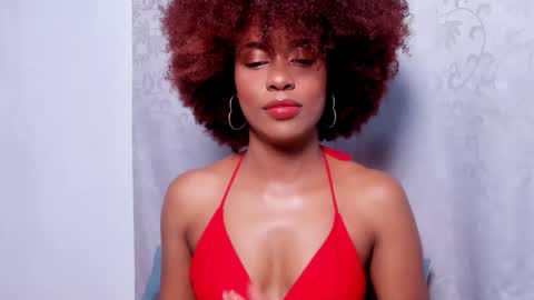 Snapshot of thaimy_ chatting on 11-21-25, 01:15 thaimy_ online show from 11-21-25, 01:15