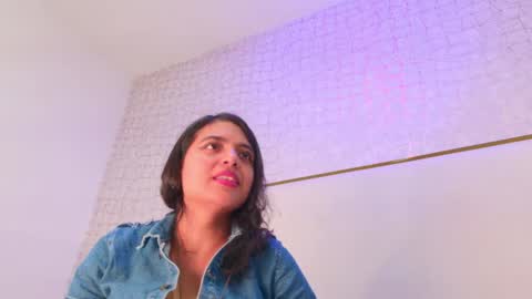 Snapshot of thalia888_ chatting on 06-07-26, 07:06 thalia888_ online show from 06-07-26, 07:06