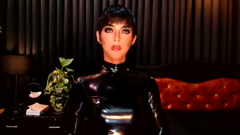 Thalia Saint online show from 12-06-24, 10:49