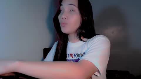 Snapshot of thalia_sunshine chatting on 02-10-25, 12:19 Thalia online show from 02-10-25, 12:19