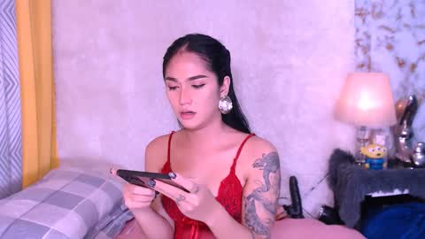 Snapshot of thalia_venture chatting on 01-24-25, 04:49 Thalia online show from 01-24-25, 04:49