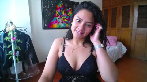 Snapshot of thaliacooper chatting on 12-10-24, 09:11 online show from 12-10-24, 09:11