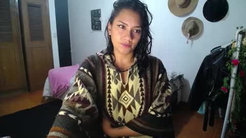 Snapshot of thaliacooper chatting on 02-02-25, 11:21 online show from 02-02-25, 11:21