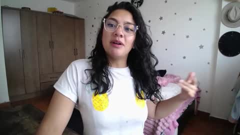 Snapshot of thaliacooper chatting on 12-04-25, 06:49 online show from 12-04-25, 06:49