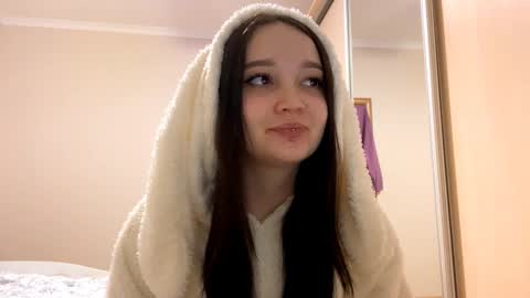 Yumi online show from 02-15-26, 04:14