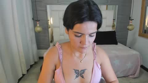 Thalia online show from 03-08-26, 06:39