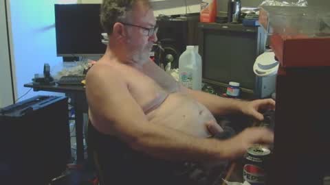 Snapshot of thang5545 chatting on 01-05-25, 12:31 thang5545 online show from 01-05-25, 12:31