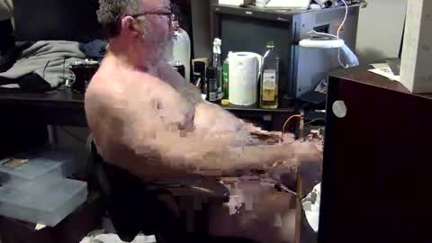 Snapshot of thang5545 chatting on 09-17-25, 02:30 thang5545 online show from 09-17-25, 02:30