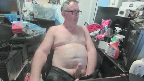 Snapshot of thang5545 chatting on 05-20-26, 02:29 thang5545 online show from 05-20-26, 02:29
