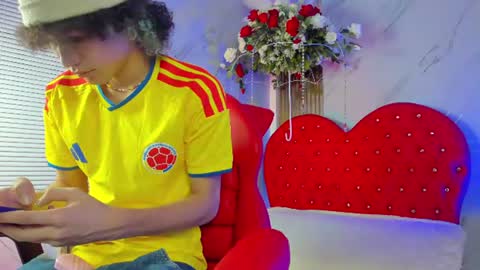 Snapshot of thanier_18 chatting on 06-17-26, 07:48 thanier_18 online show from 06-17-26, 07:48