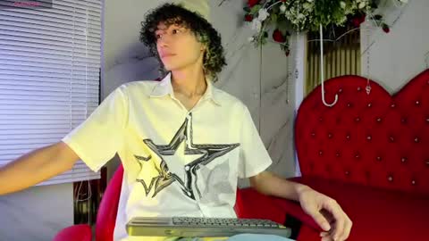 Snapshot of thanier_18 chatting on 07-25-26, 03:26 thanier_18 online show from 07-25-26, 03:26