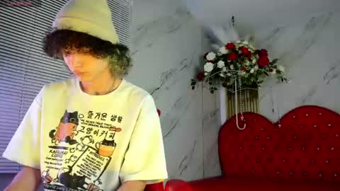 Snapshot of thanier_18 chatting on 07-26-26, 03:04 thanier_18 online show from 07-26-26, 03:04