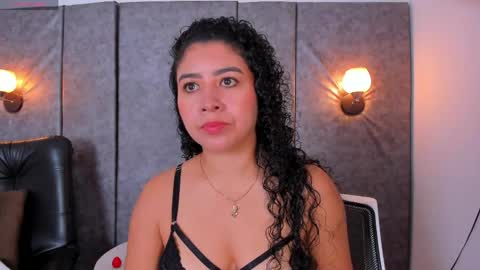 Snapshot of thara_webstter chatting on 05-16-26, 11:42 thara webstter online show from 05-16-26, 11:42