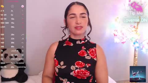 Snapshot of thayssa_ross chatting on 05-20-26, 02:56 THAYSSA ROSS online show from 05-20-26, 02:56