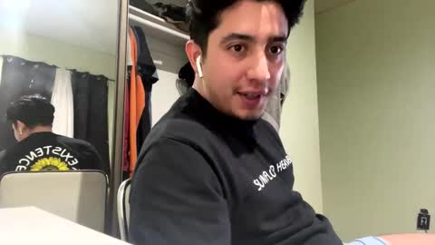 Snapshot of the1berto chatting on 11-17-25, 06:30 the1berto online show from 11-17-25, 06:30