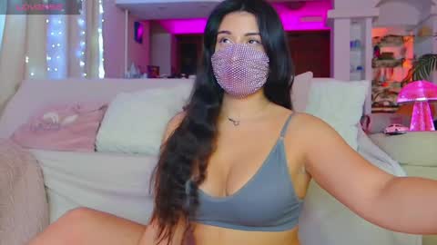 Snapshot of the__sabenna chatting on 05-18-26, 04:57 Madina online show from 05-18-26, 04:57