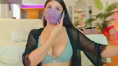 Snapshot of the__sabenna chatting on 06-30-26, 11:00 Madina online show from 06-30-26, 11:00