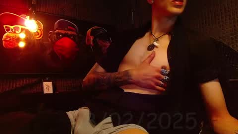 Snapshot of the_anfitrion69 chatting on 03-03-25, 10:10 GIORGGIO online show from 03-03-25, 10:10