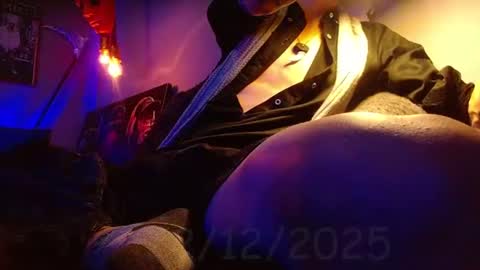 Snapshot of the_anfitrion69 chatting on 12-23-25, 02:31 GIORGGIO online show from 12-23-25, 02:31