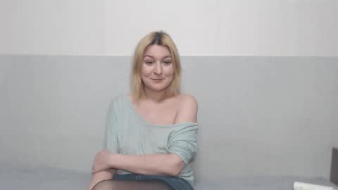 Snapshot of the_basic_instinctt chatting on 01-27-25, 10:16 Eva online show from 01-27-25, 10:16