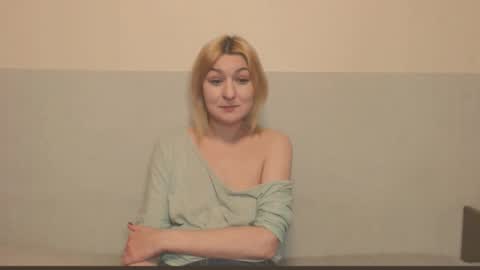 Snapshot of the_basic_instinctt chatting on 11-26-25, 03:24 Eva online show from 11-26-25, 03:24